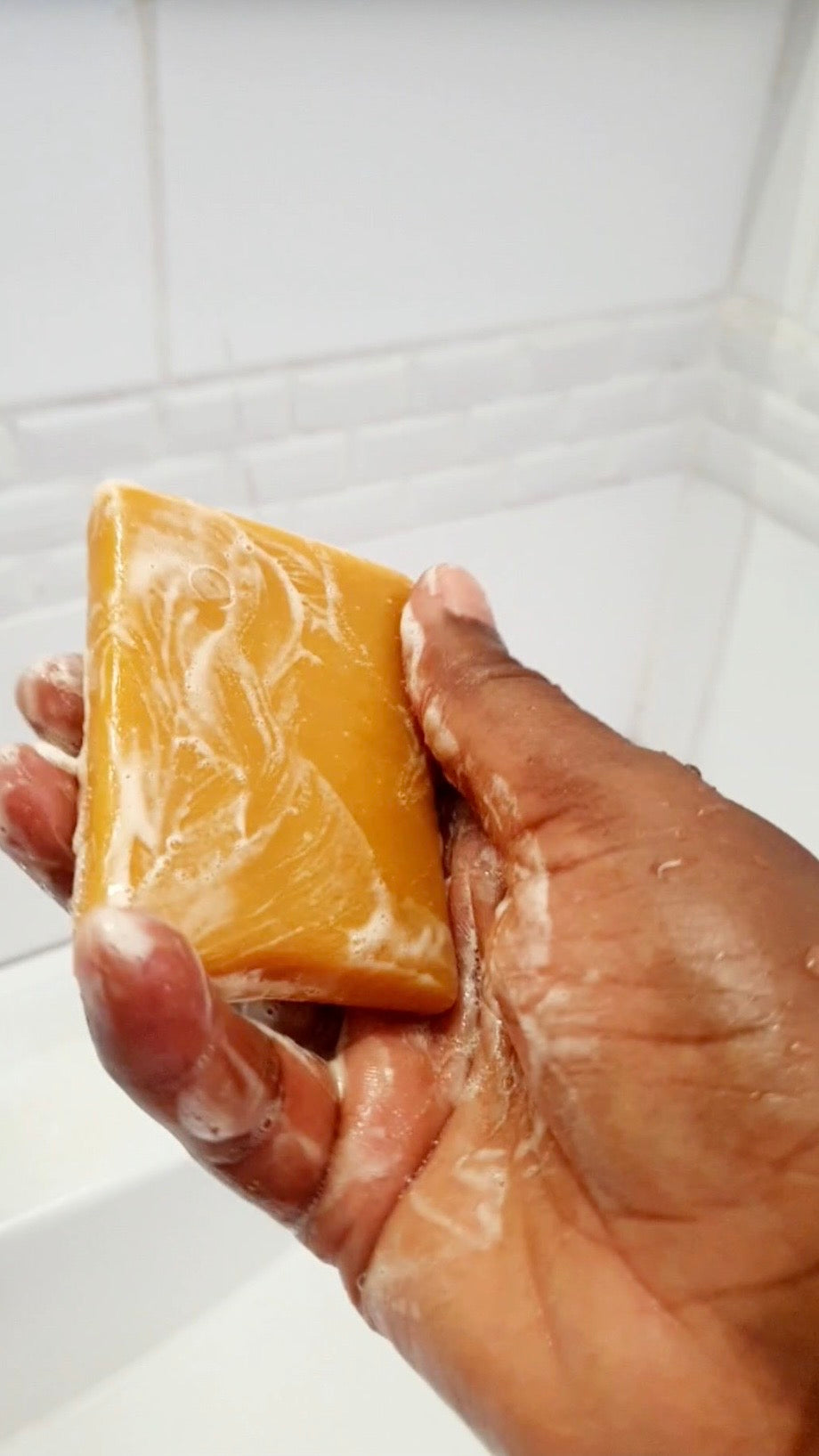 Turmeric, Sea Buckthorn & Licorice Soap — radiance and even complexion — cold-processed, made in France — 120g / 50g